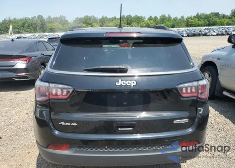 2020 Jeep Compass Latitude z USA, uszkodzony, nr VIN 3C4NJDBB5LT161153